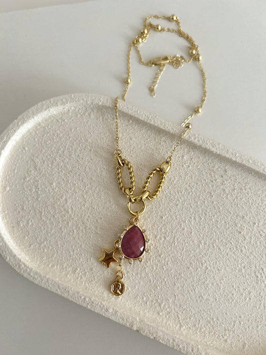 Be bold necklace burgundy charm