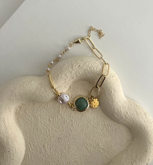 Mint stone bracelet